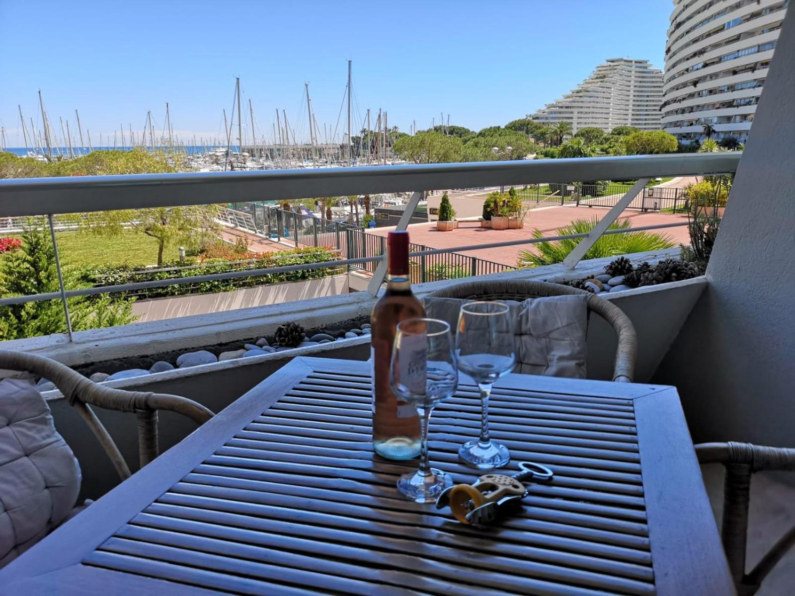 Апартаменти Ducal, Marina Baie Des Anges Вільнев-Лубе Екстер'єр фото